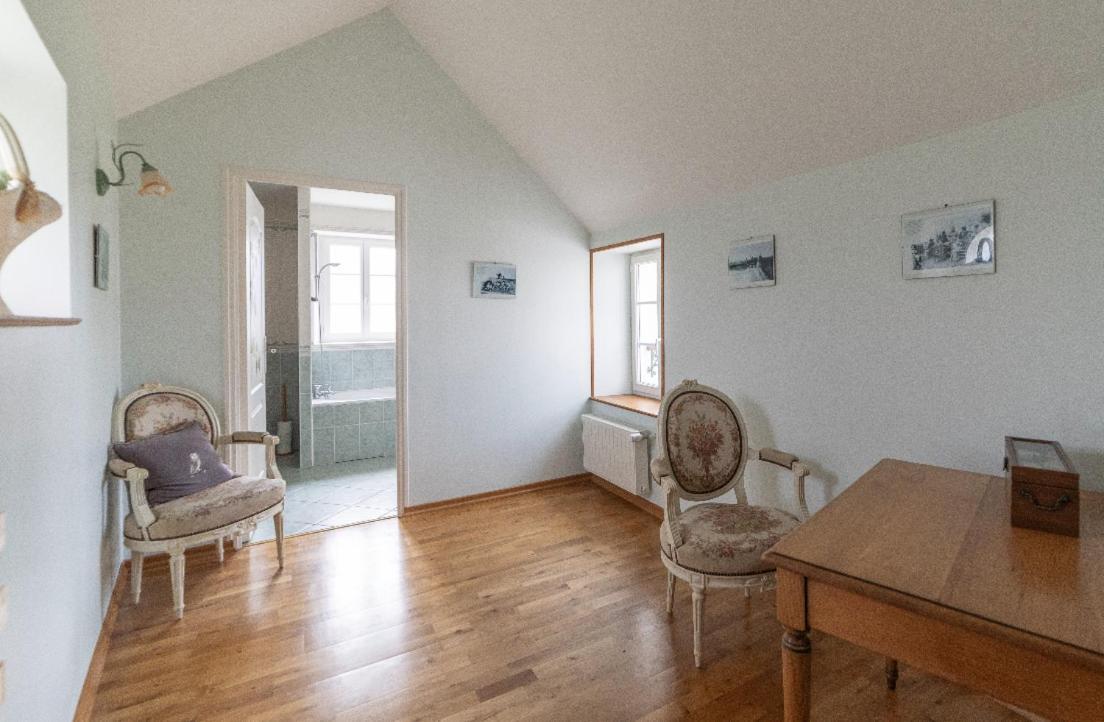Chambre D'Hotes Le Val Du Chapelain Bed & Breakfast Montigny-la-Resle Rom bilde